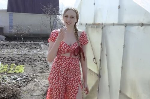 Деревенская телочка помогла городскому мажору